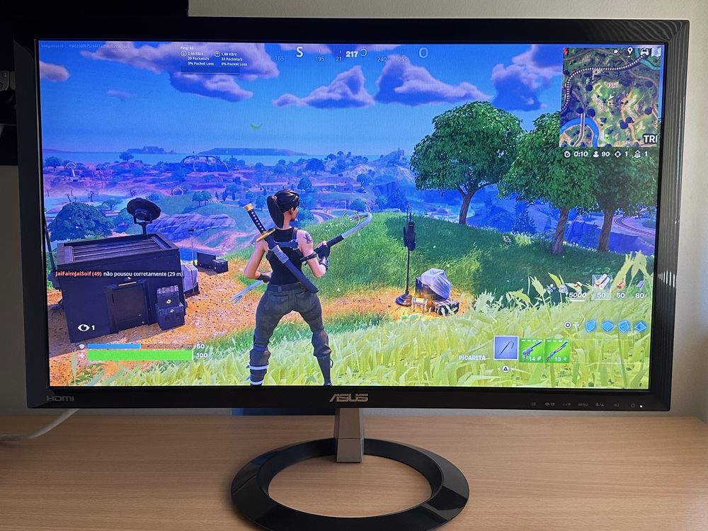 Monitor Asus.