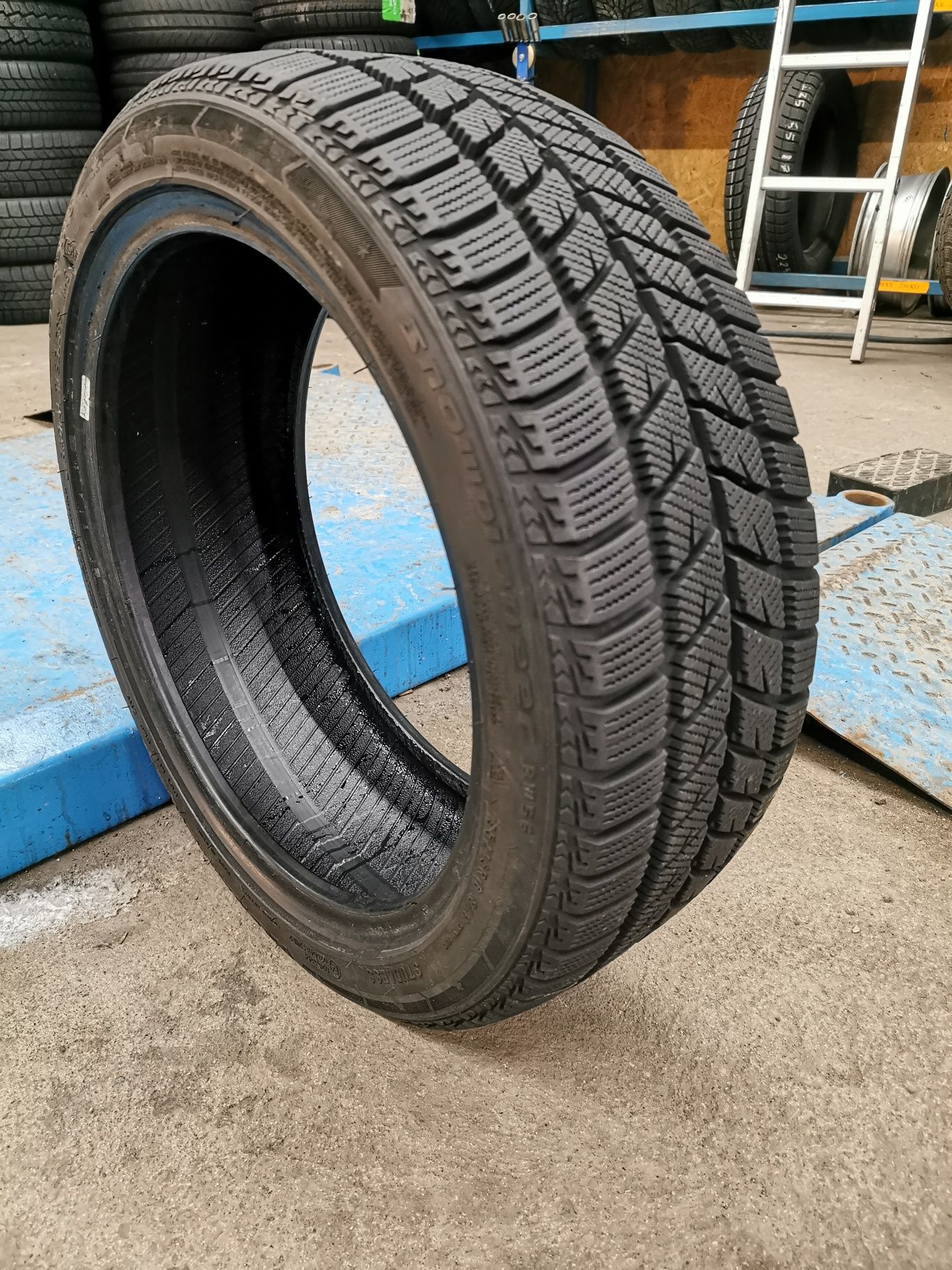 Opona 195/45R16 84H Blacklion Snowpioneer BW56 #2