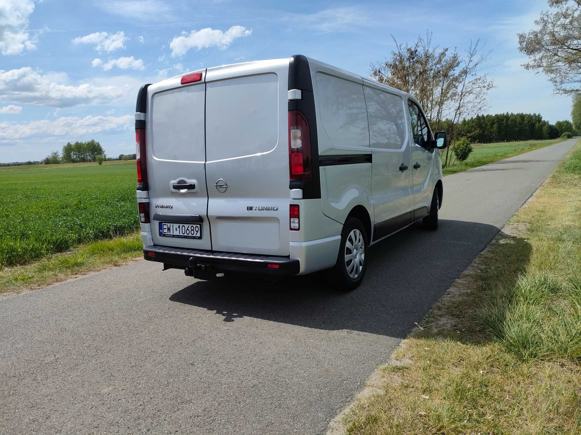 Opel Vivaro  1.6 Bi-Turbo 2015r