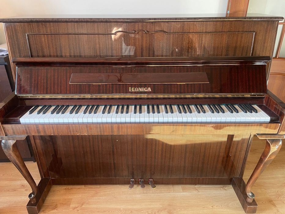 Pianino. Legnica