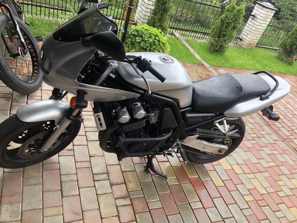 Спортбайк Yamaha fazer fzs 600