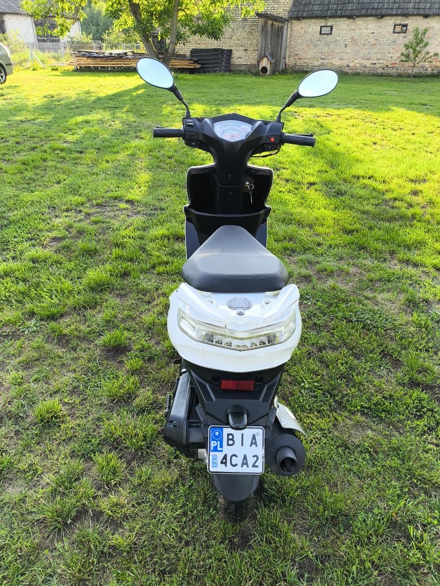 Skuter Junak 106X