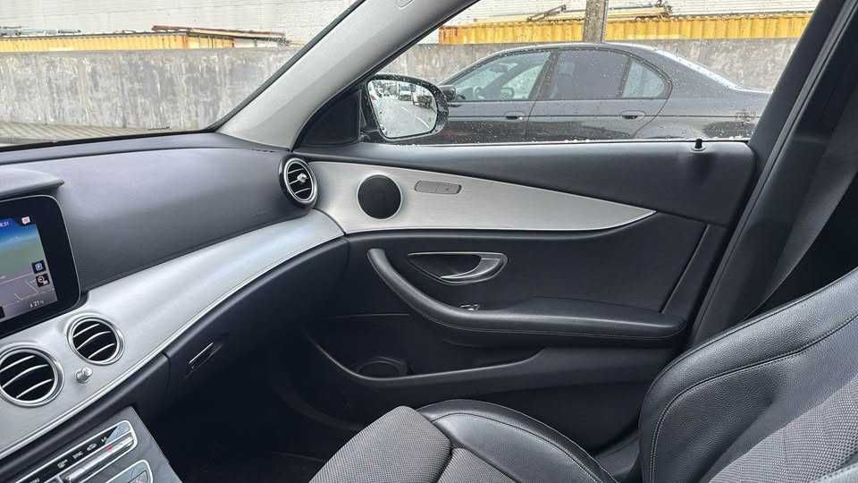 Mercedes E220d, 80.000ml KMS, 2021, caixa automática