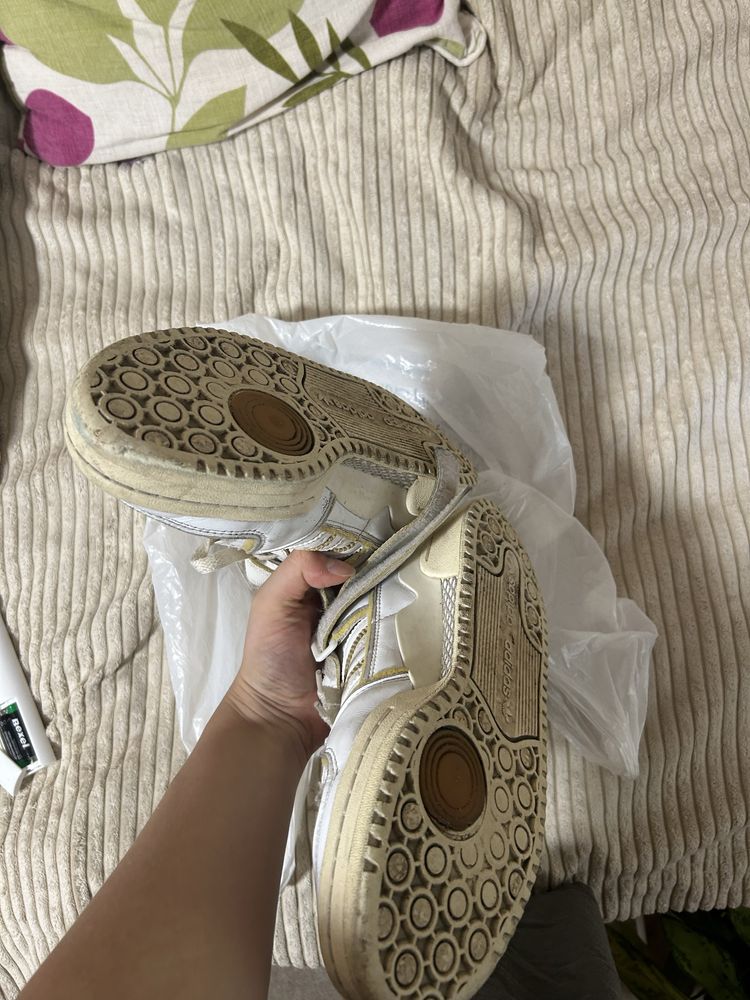 Adidas forum low