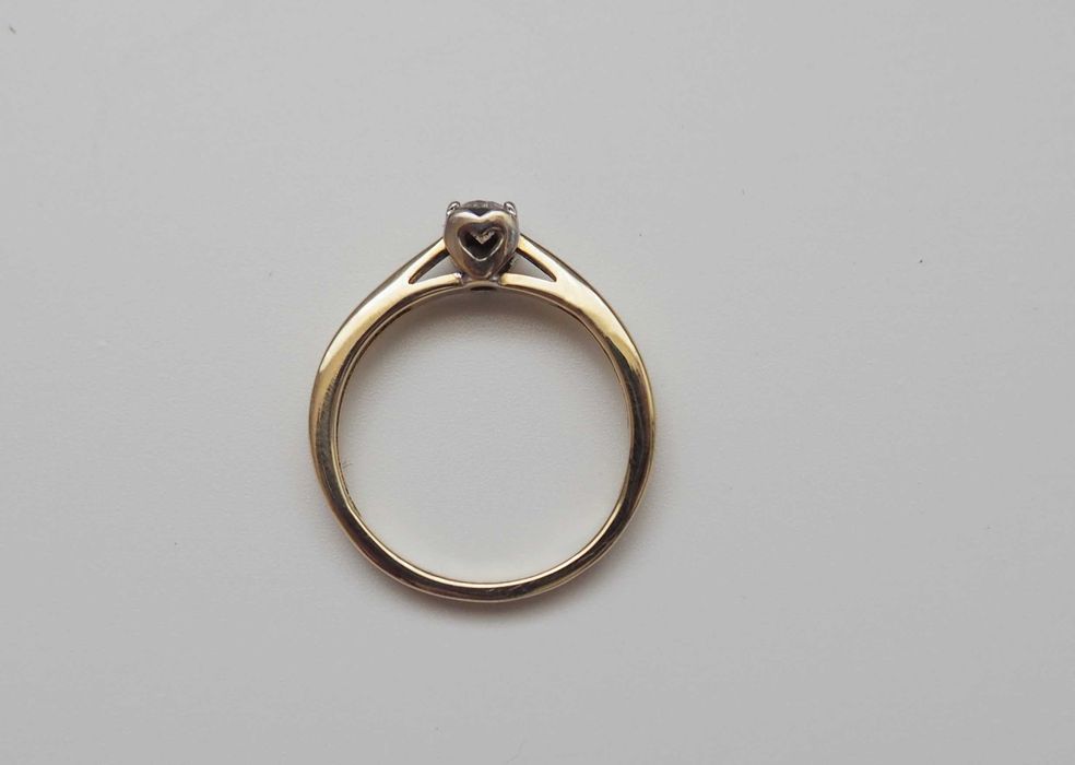 Pierścionek zaręczynowy z diamentem 0,15 ct – złoto 585 – rozmiar 11