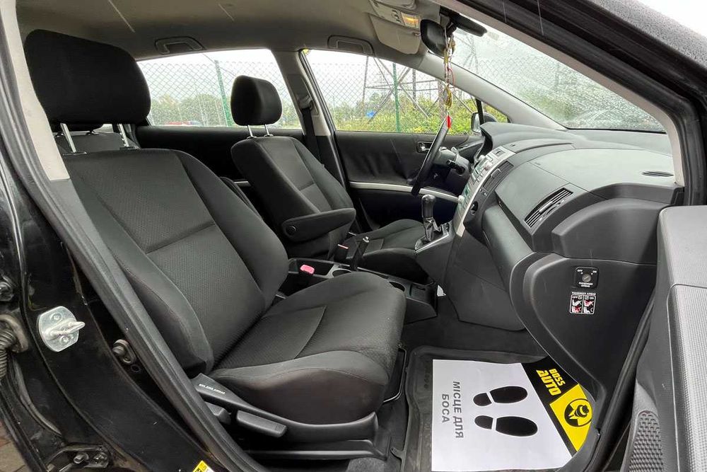 Toyota Corolla Verso 2005