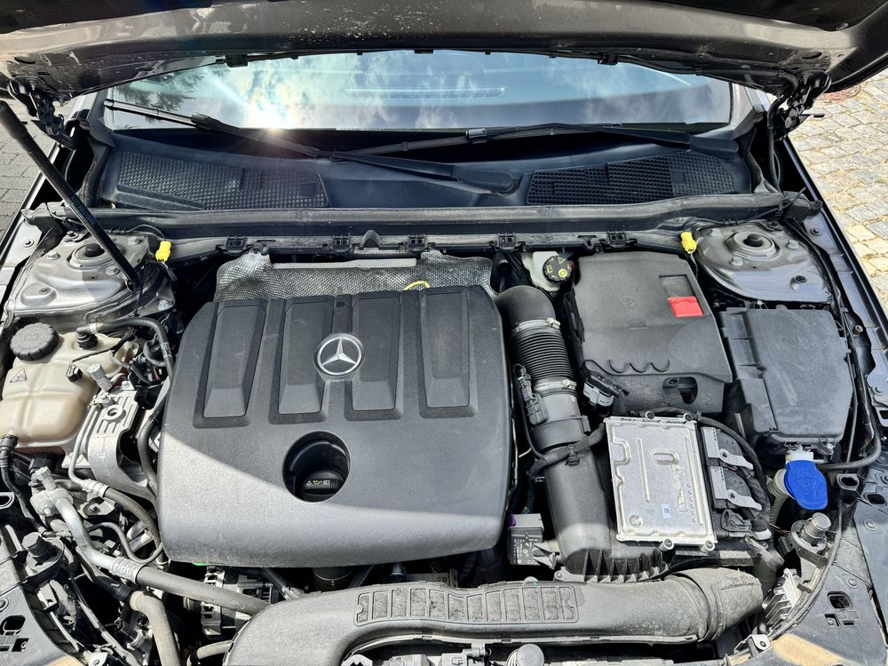 Mercedes Benz A180