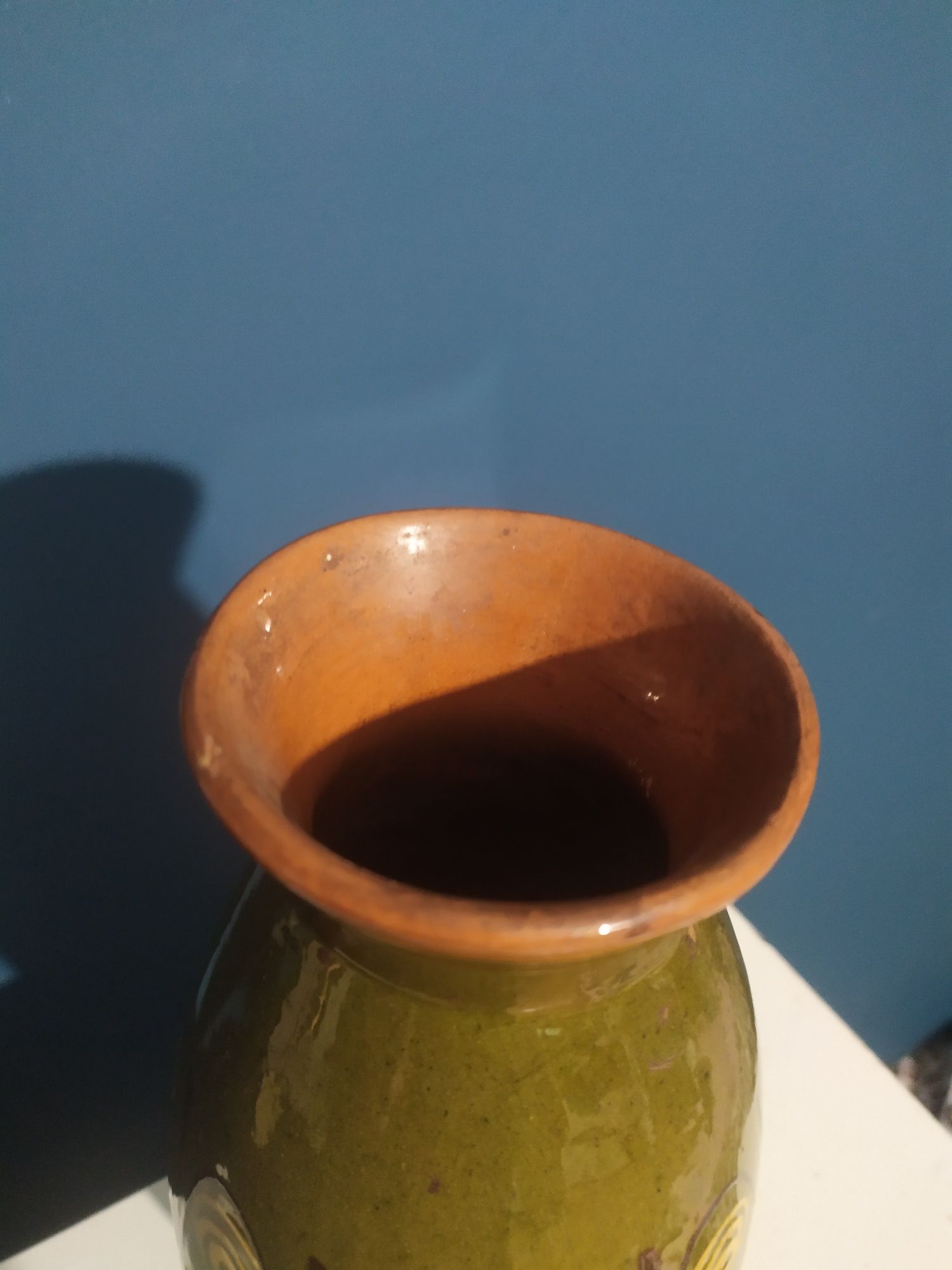 PRL , ceramiczny wazon , odcień zgnitej zieleni