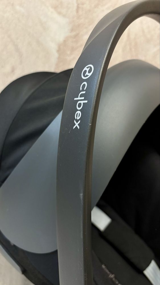 Fotelik / nosidło Cybex Z i-Size Black Deep BDB stan