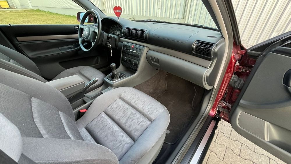 Audi A4  *74 tys. km * stan kolekcjonerski * sprowadzony * zarejestro