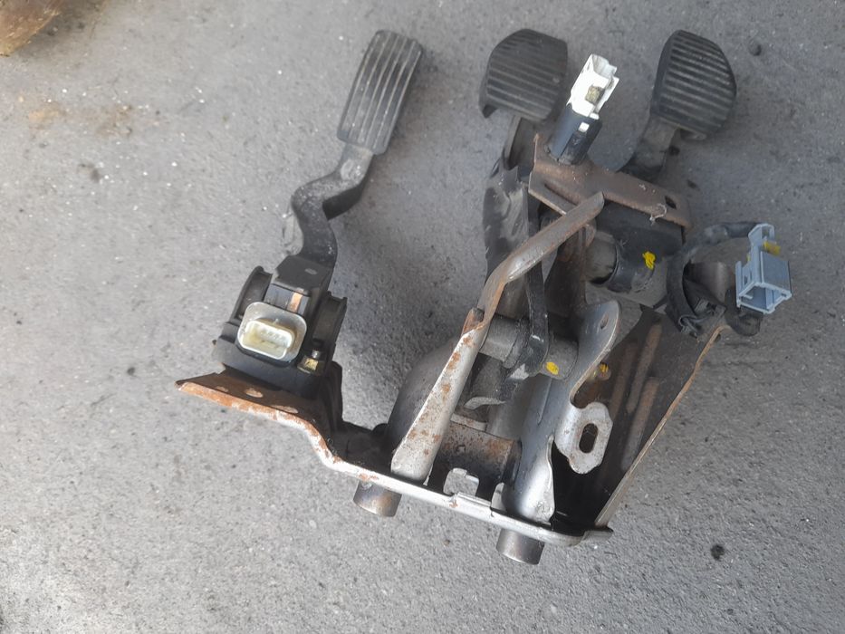 Pedały komplet citroen C3 1.4 HDI 2004rok