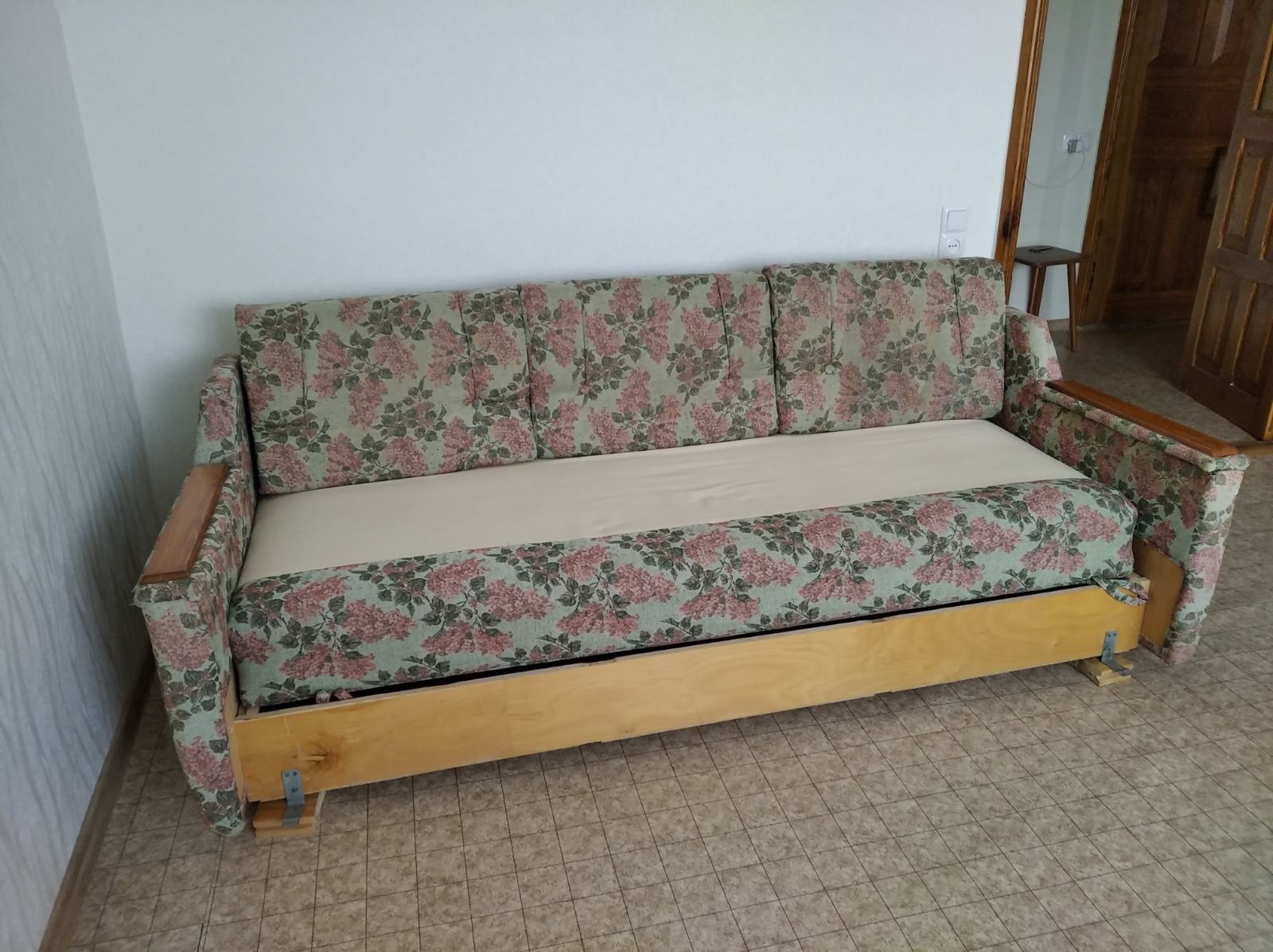 Продам диван не дорого!!!