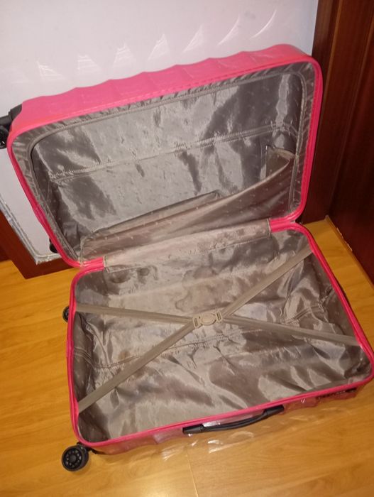 Vendo mala de viagem, mala de porão