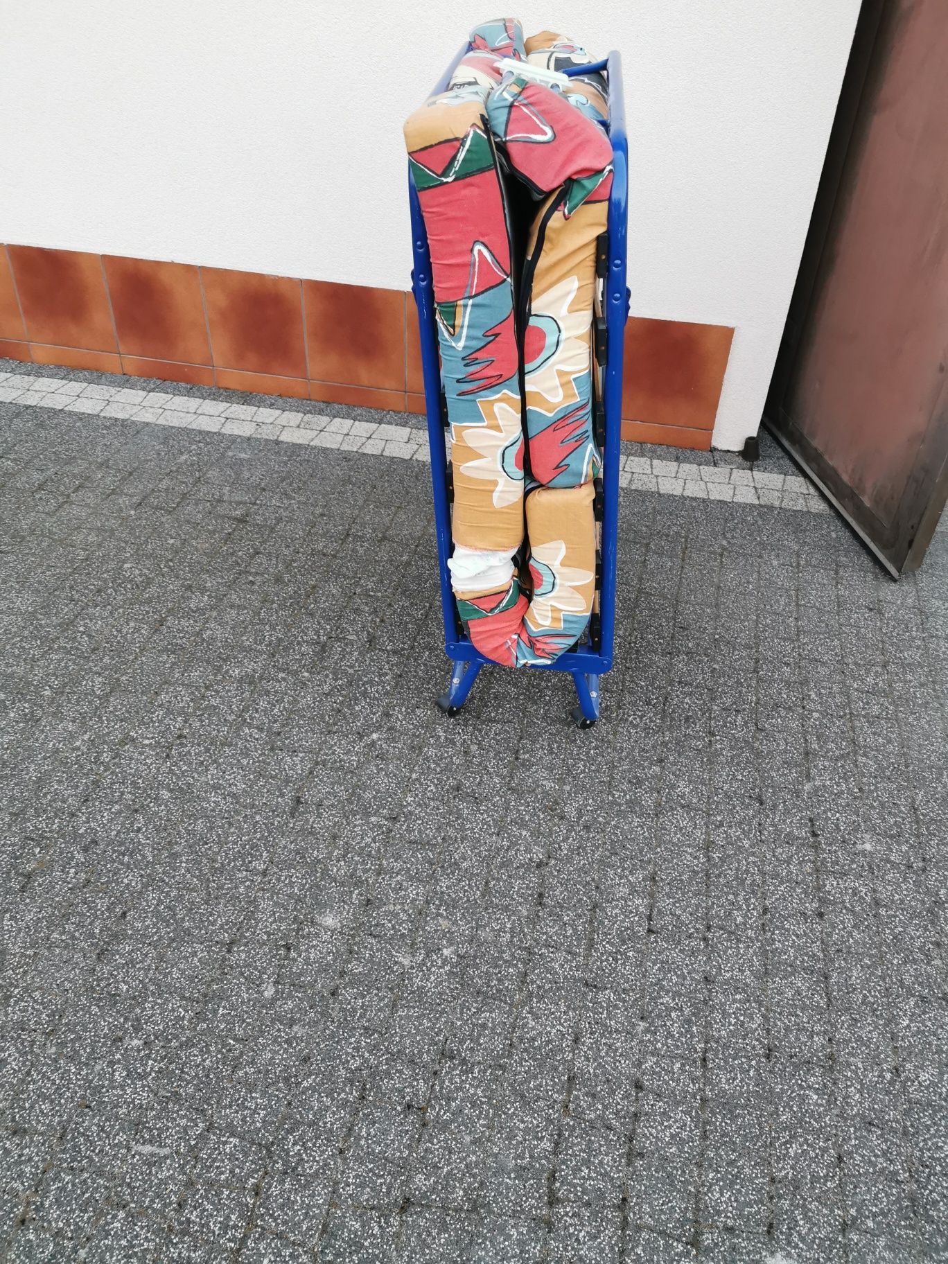Witam sprzedam Łóżko turystyczne składane