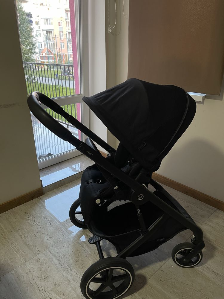Cybex Balios S Lux Moon Black 2025 Прогулянкова коляска