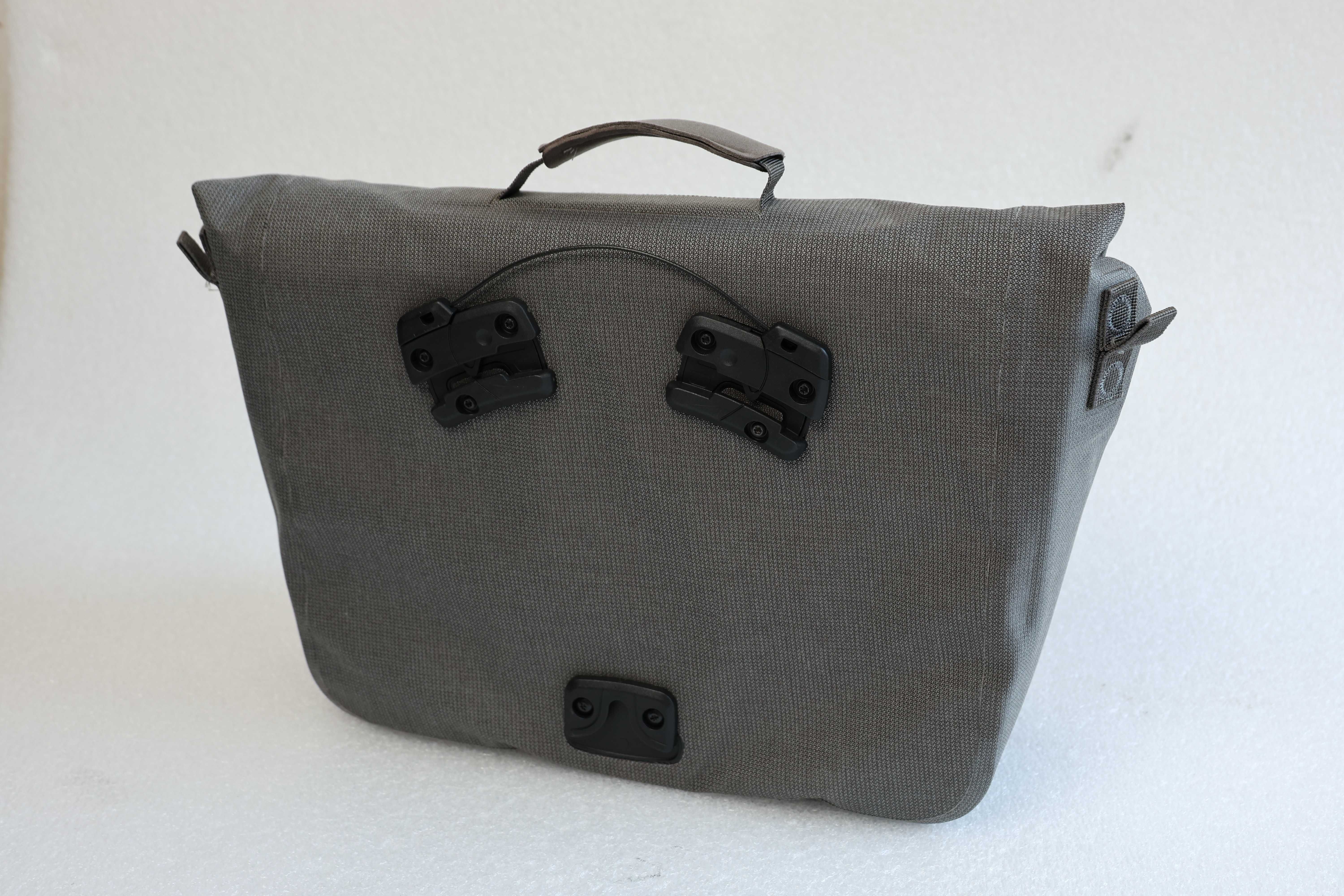 Sakwa rowerowa miejska Ortlieb Commuter-Bag Two QL3.1 Urban Line 20L