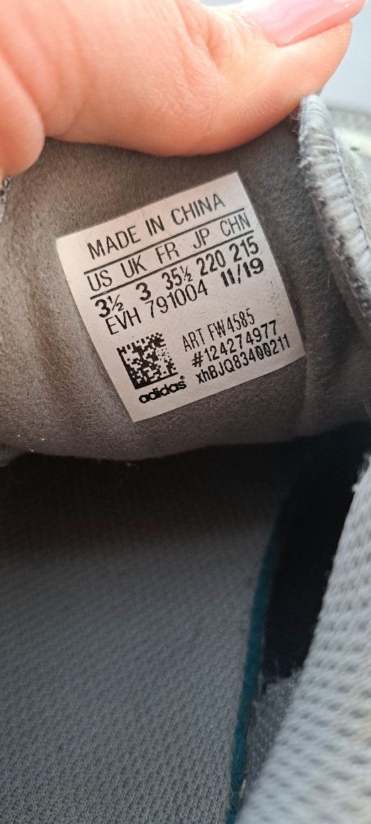 Buty Adidas r. 35.5