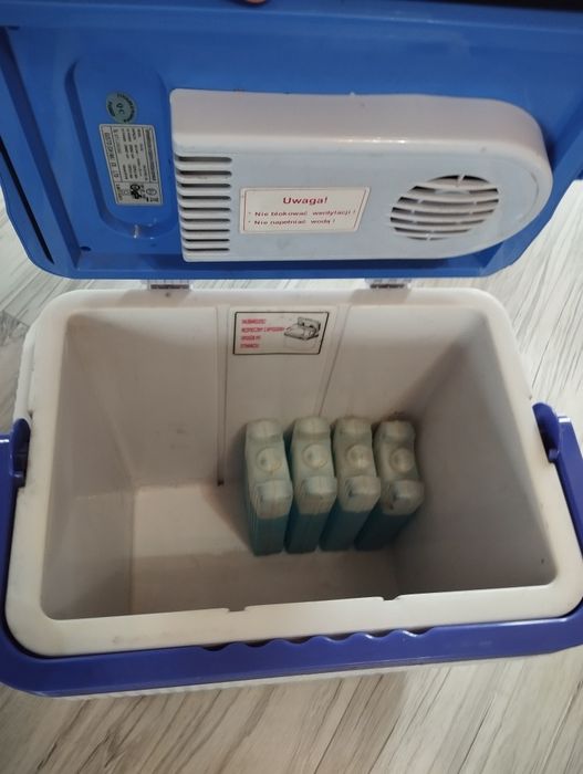 Lodówka turystyczna ,przenośna