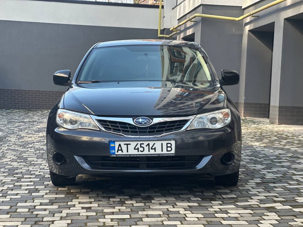 Субару Impreza 2009 року