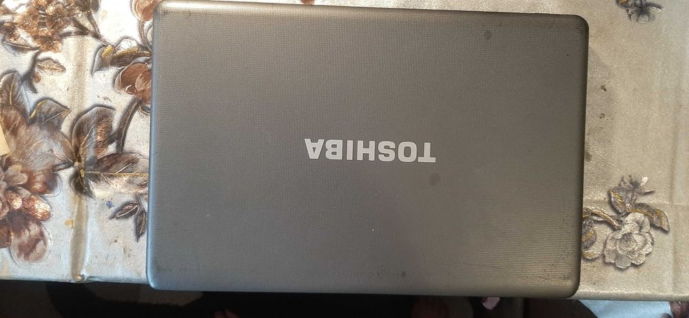 Ноутбук Toshiba Satellite C660-1tn