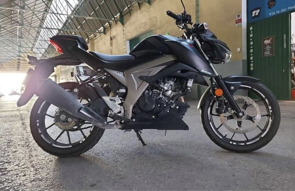 Suzuki GSX125S