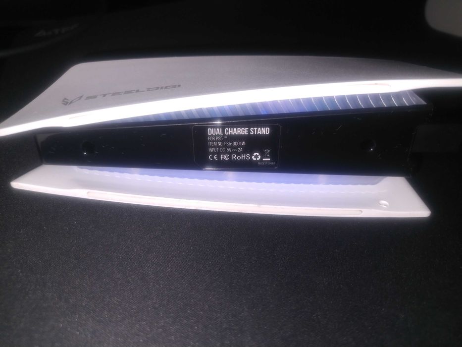 Stacja ładująca Pady PS5 Playstation 5 SteelDIGI 5V 2A