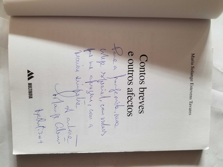 Livro- Ref CxC  - Maria Tavares - Contos Breves e outros afectos