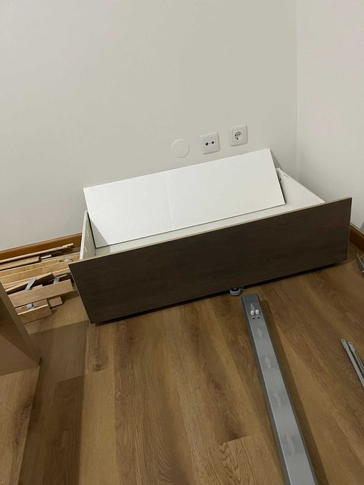 Cama IKEA MALM 200x140 e colchão molas ensacadas