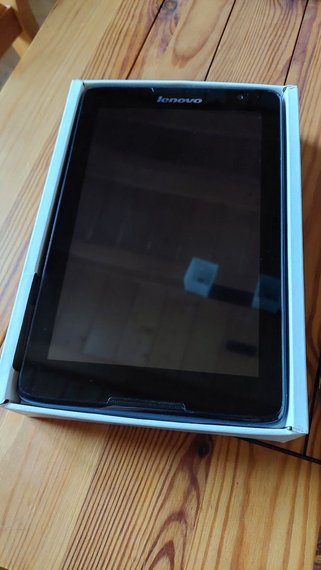 Tablet Lenovo tab a8-50 a5500-F 1 GB ROM 16 GB RAM