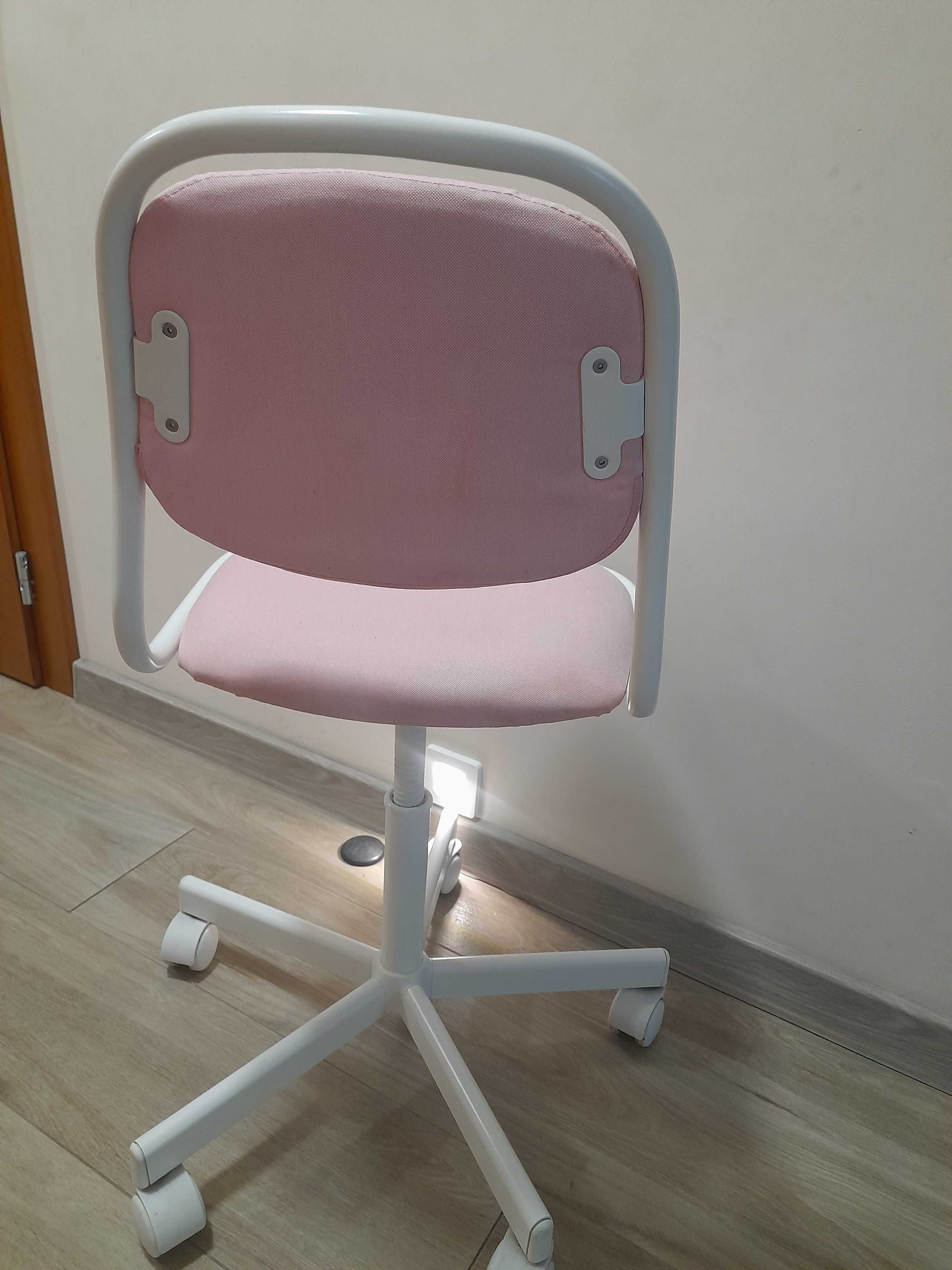 Fotel dziecięcy obrotowy ikea