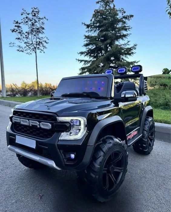 Машинка на радіо керуванні , дитячий електромобіль