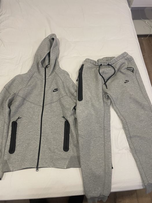 Nike tech flecce grey
