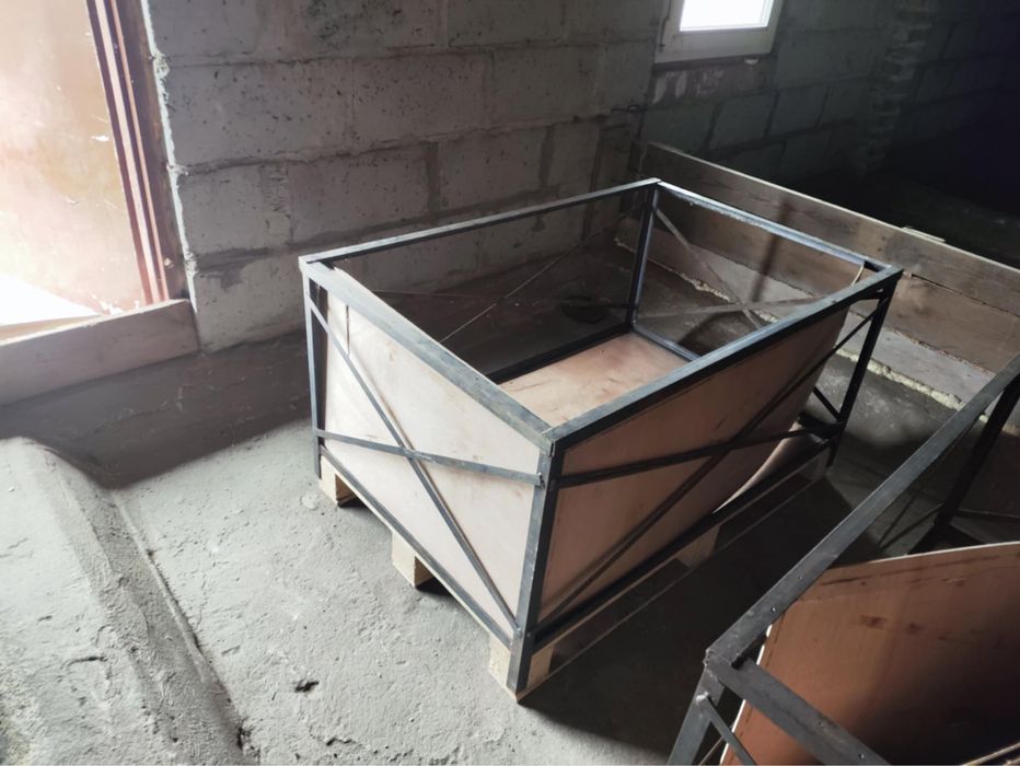 Stojaki z metalu