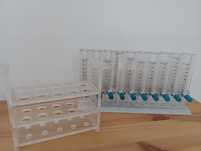 Podstawka_statyw do probówek_laboratoriumi