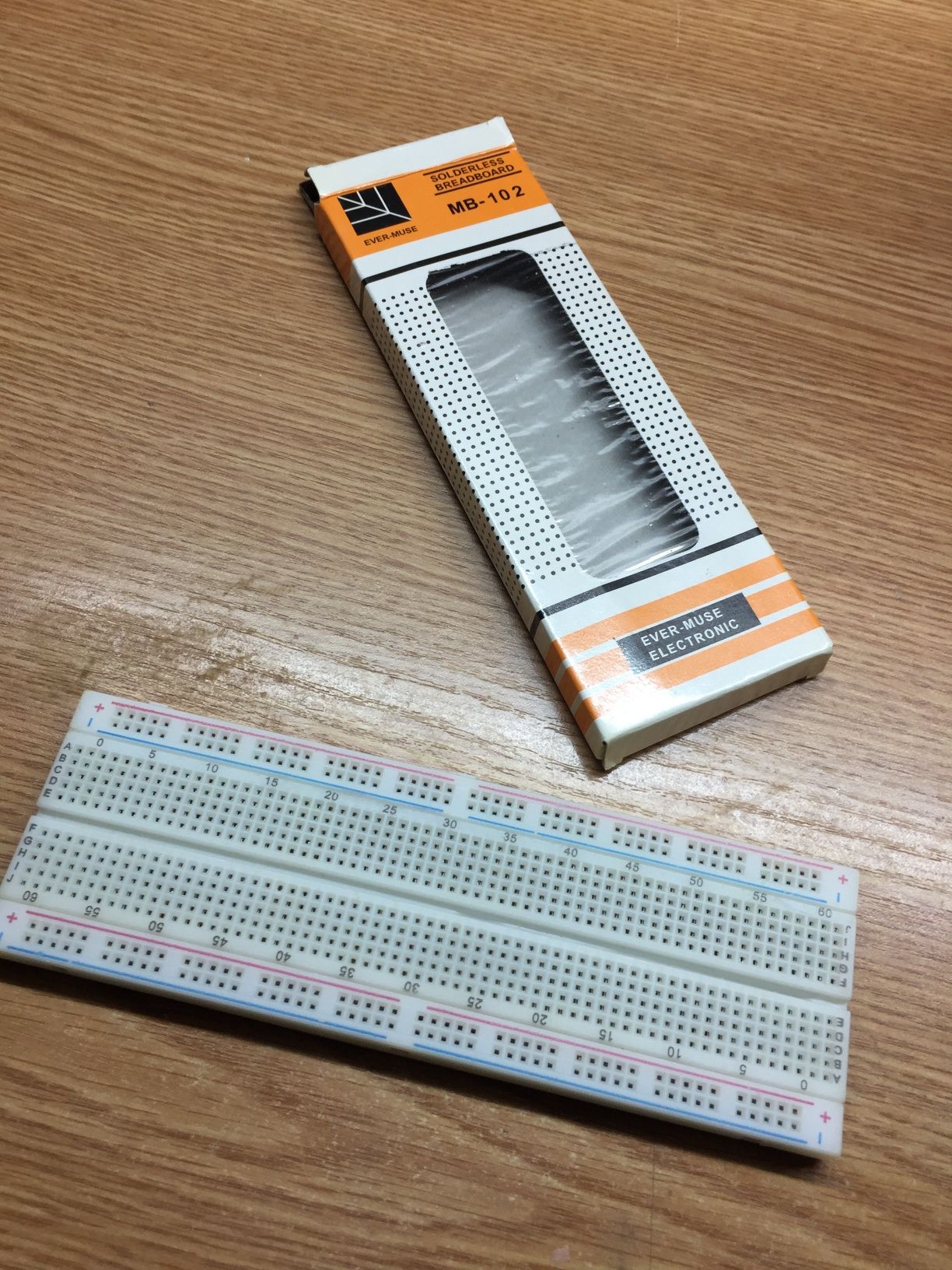 Макетная плата для прототепирования микроконтроллеров типа Arduino STM