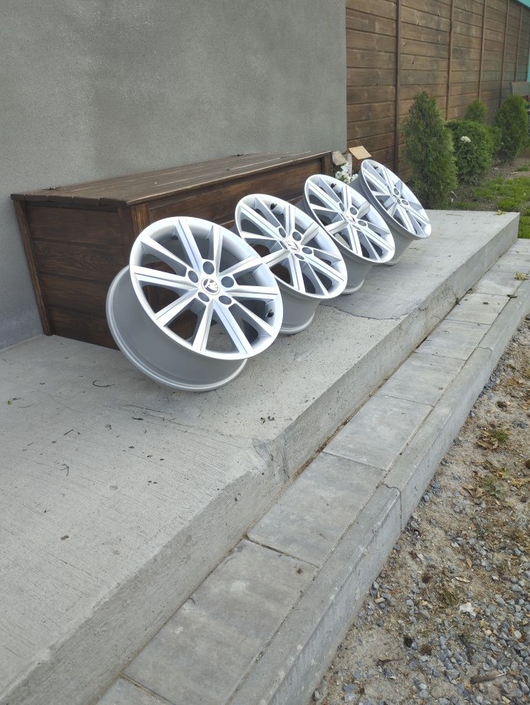 Felgi 5x112 r17 Ori Skoda model Teron