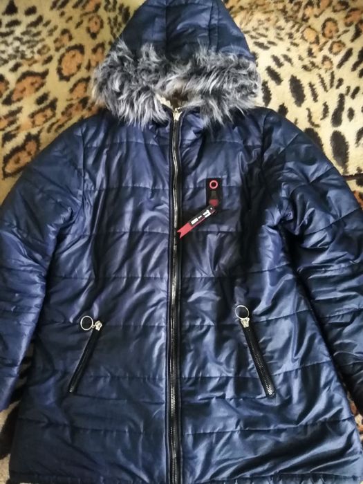 Жіночий зимовий комбінезон