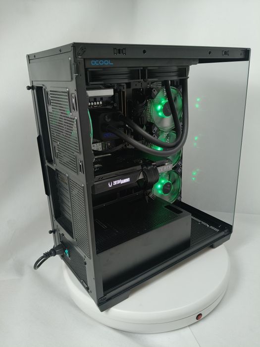 Komputer Gamingowy Ryzen 7 9800X3D,RTX 5070,32 GB,SSD,Win 11,USDT