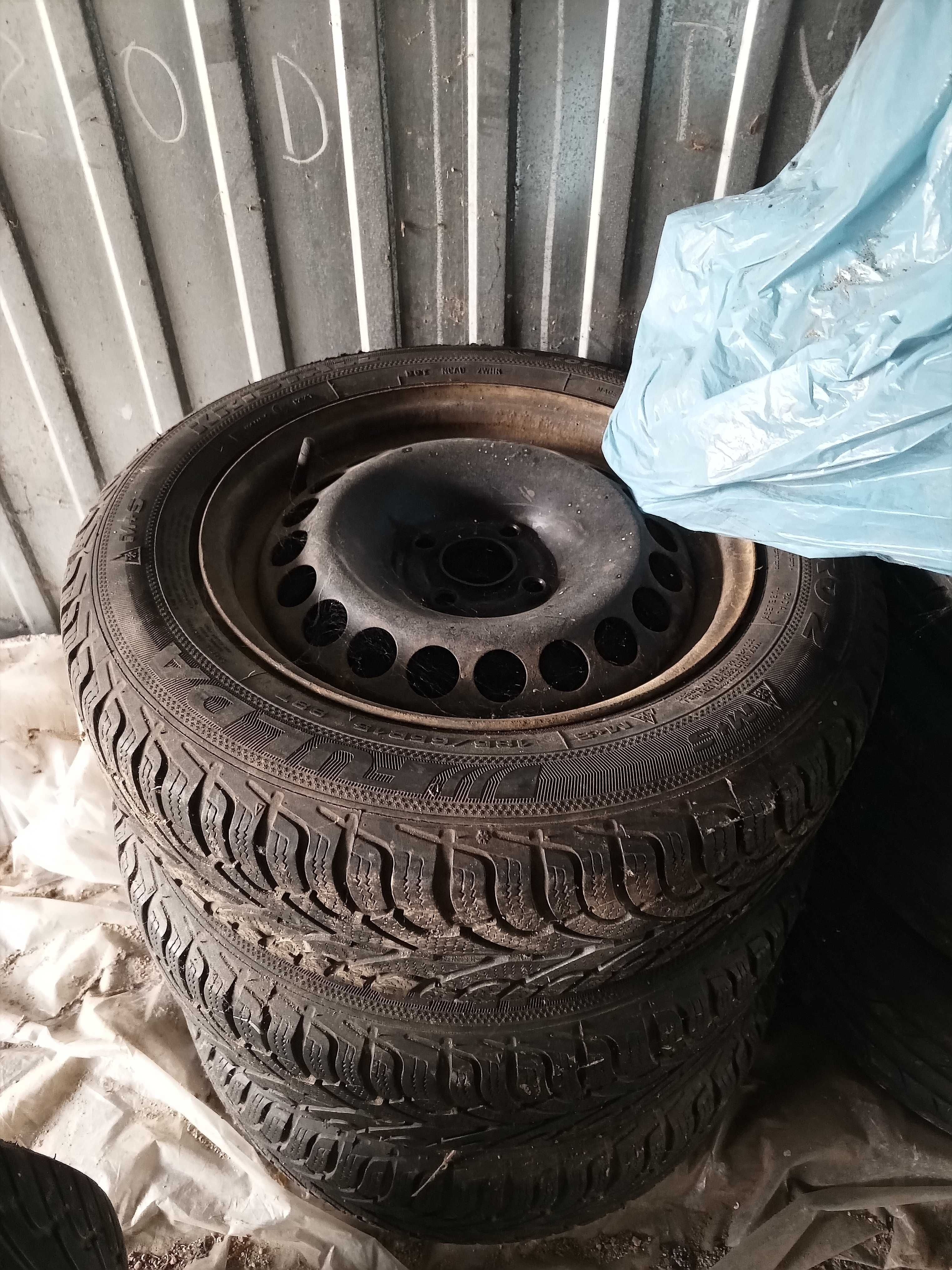 Opony zimowe 185/65 R15