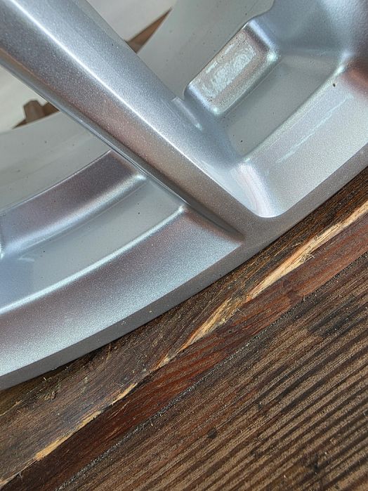 Oryginalna Felga Alufelga Audi Q7 4M 20 Cali 4M0601025Q Et 33