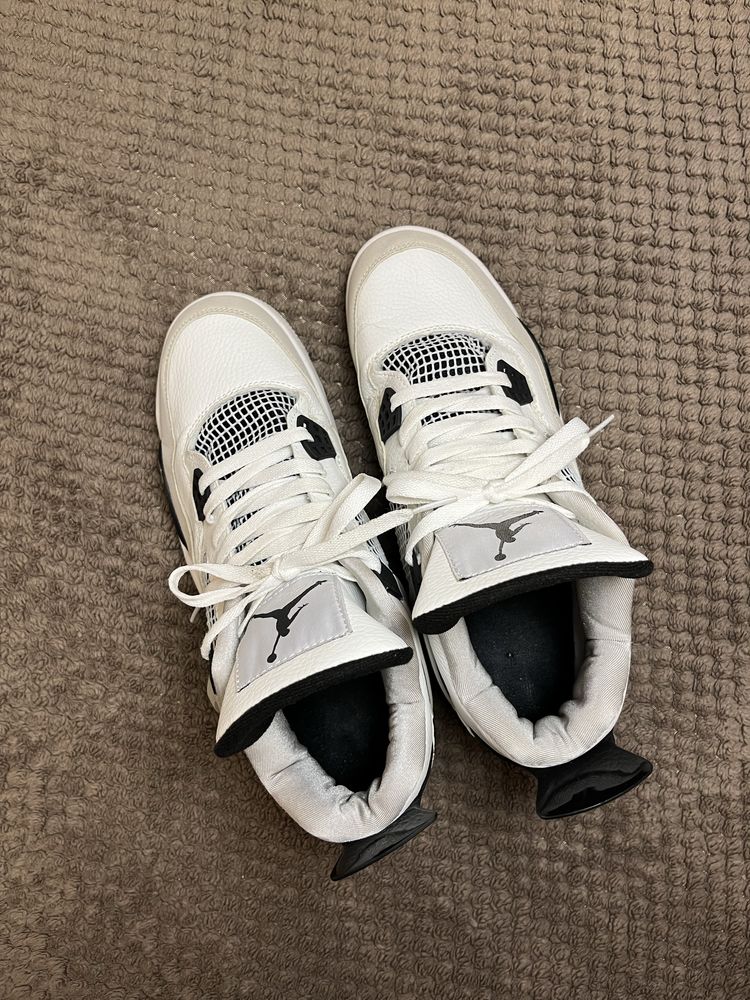 Чоловічі кросівки Nike Air Jordan 4 оригінал
