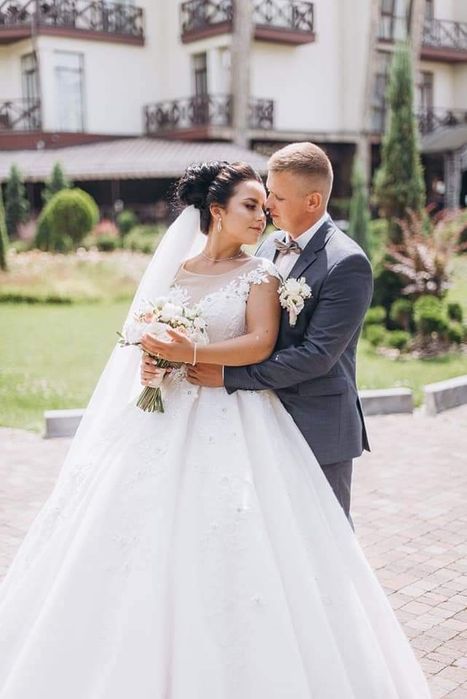 Весільне  плаття