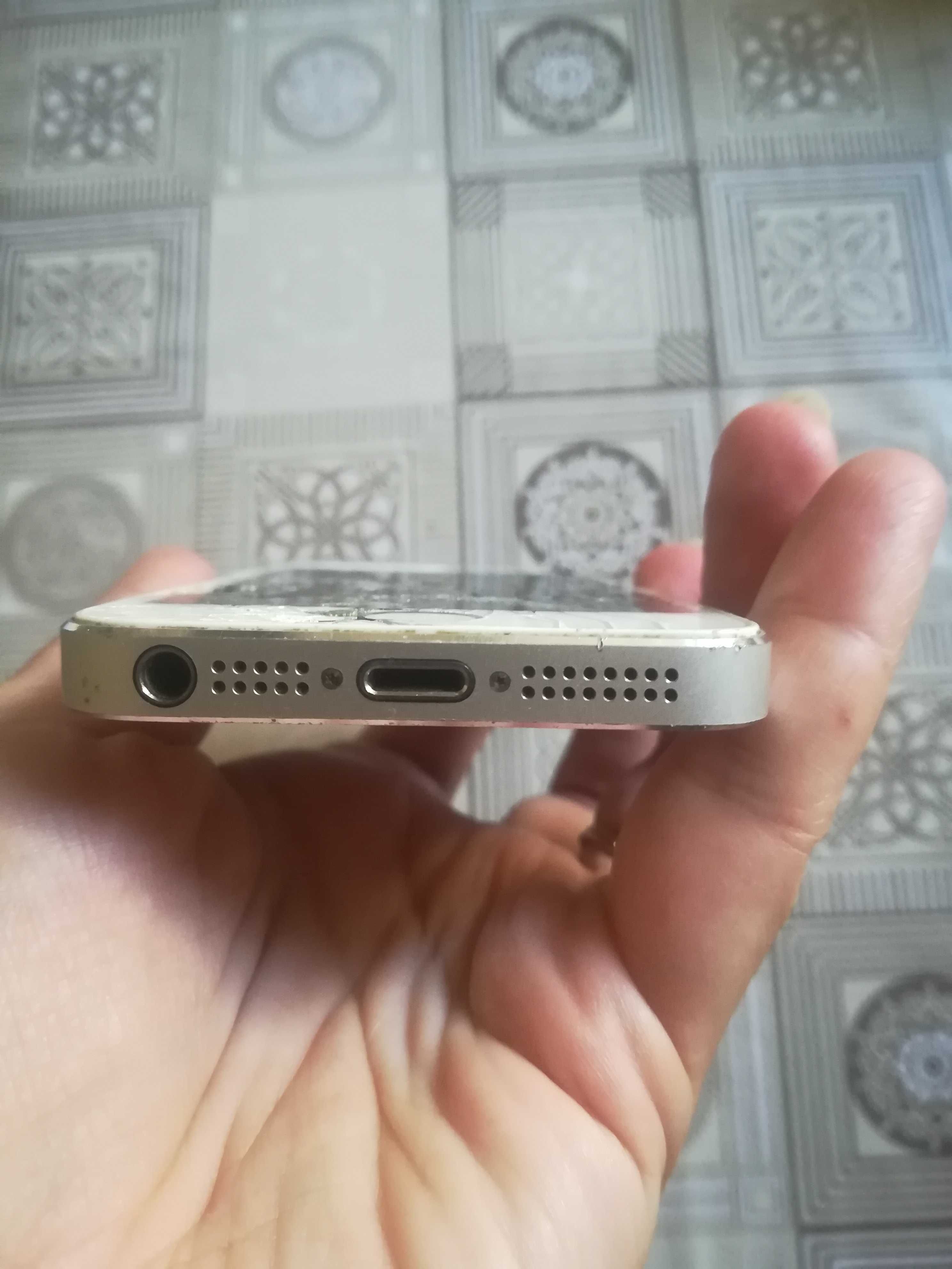 IPhone 5s на запчасти