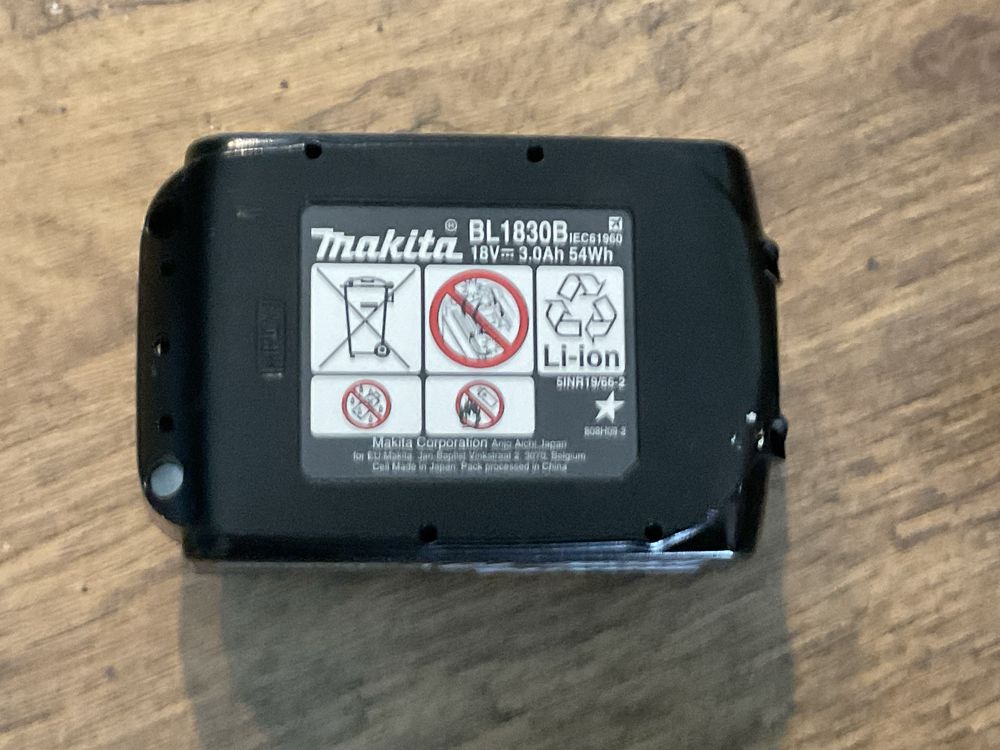 Wkretarka Makita praktycznie nowa plus bateria i ladowarka i skrzynka