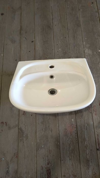 umywalka + półpostument + baterie umywalkowe