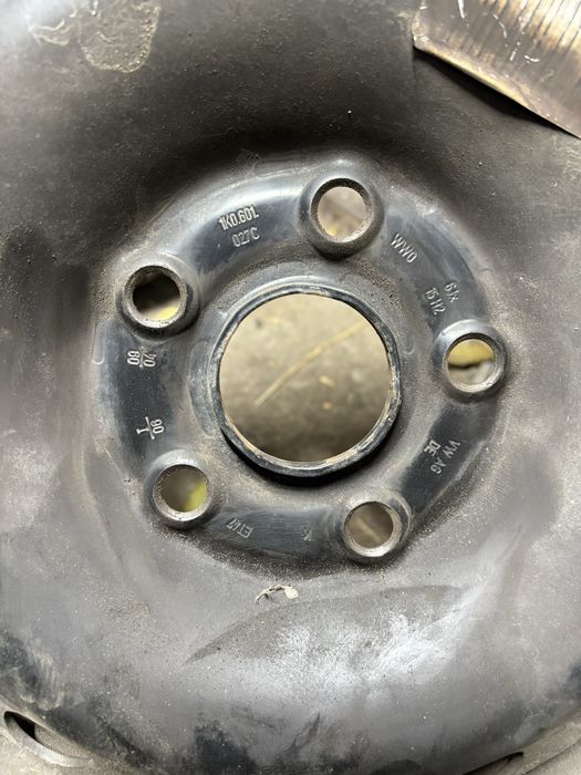 Комплект змних шин 195/65 R15 с дисками