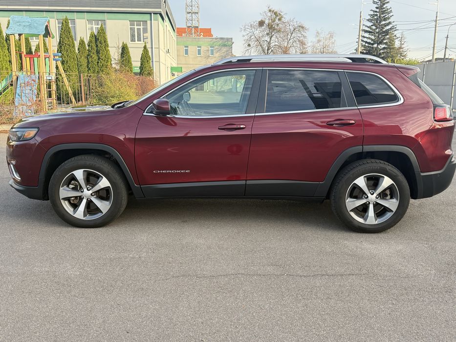 Джип Черокі, стан чудовий, ходова норм, телефонуйте )