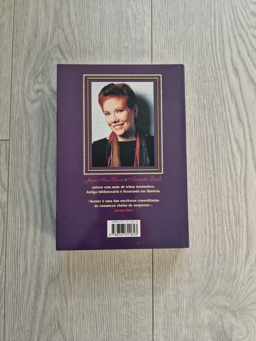 Livro Cerco de Sombras