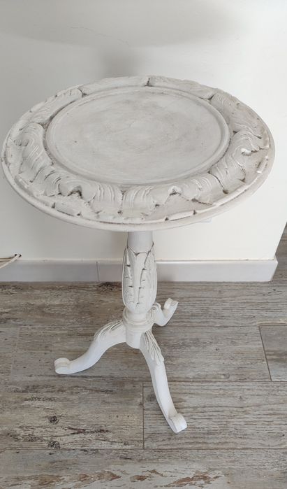 Mesa de apoio muito linda