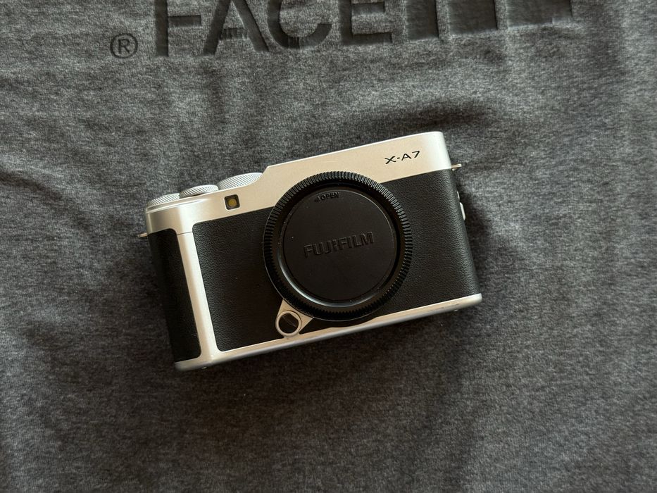Fujifilm X-A7 Fuji X A7